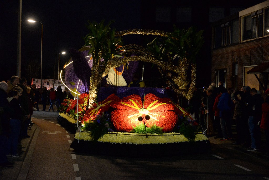 ../Images/Verlicht corso Noordwijkerhout 2019 006.jpg